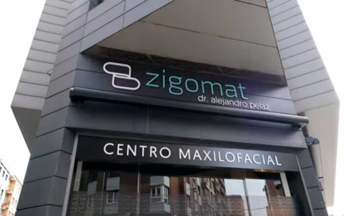 fachada zigomat Clínica dental en Gijón