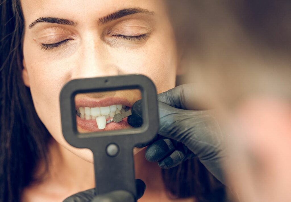 implantes dentales duelen