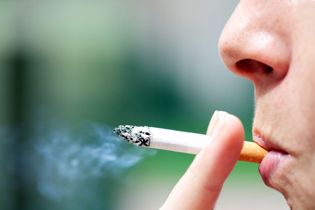 como el tabaco afecta a tu salud bucal