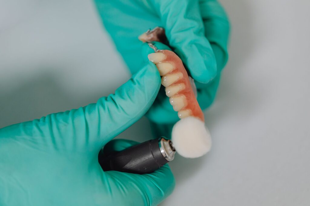 Duele ponerse implante dental